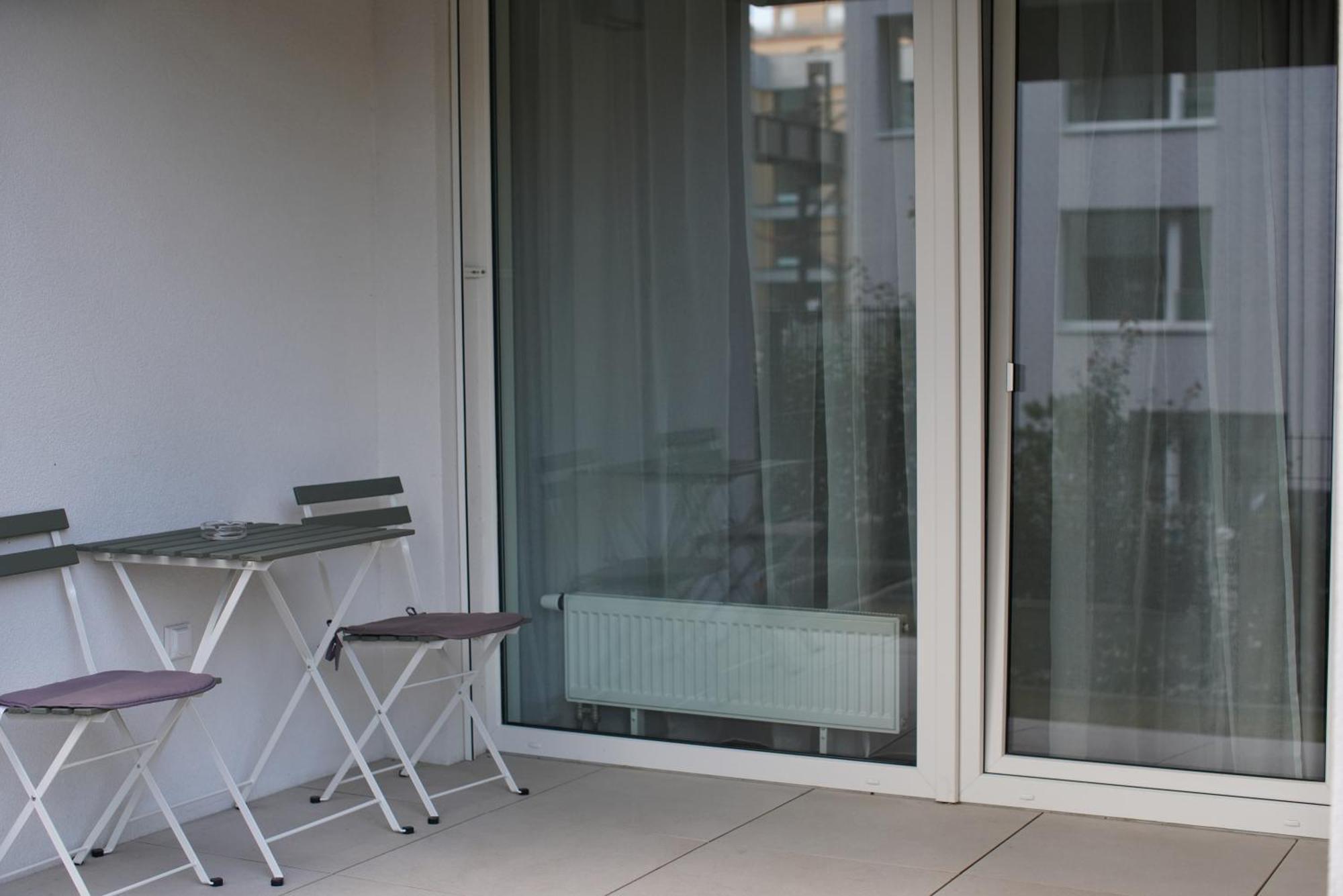 Holesovice Delight: Modern Comfort With A Twist In Prague 7 Exterior foto